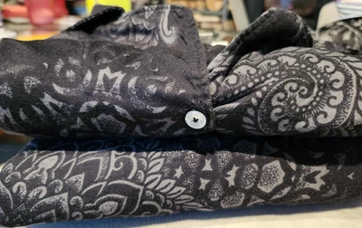 Conjunto de pijama de algodón sin in lino Midnight Ink con botones manga larga y pantalones Foto 1 de 3