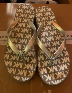 New Michael Kors Bedford MK Women 7.5 Wedge Flip Flop Sandals Pearl Gray - Picture 1 of 3
