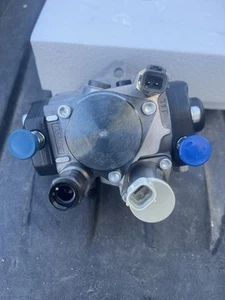John Deere High Pressure Fuel Pump 4.5l And 6.8 - Picture 1 of 5
