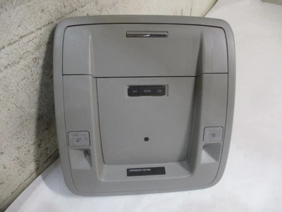 Console de teto GMC Sierra 1500 2500 3500 com luzes fabricante de equipamento original LKQ - Imagem 1 de 4