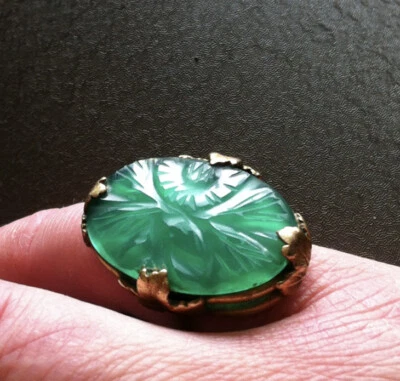 Antiguo anillo de cristal de Pekín de jade tallado Foto 1 de 4