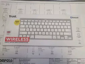 TRUST Ultra-Thin Wireless Bluetooth Keyboard Qwerty (ref:186) - Picture 1 of 2