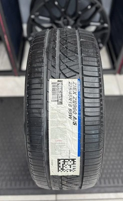 ONE (1) 225/45R18 95W Falken Ziex ZE960 A/S NEW/32. Foto 1 de 4