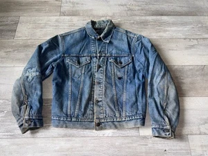 Vintage Levis Size M Blanket Lined Denim Trucker Jacket Distressed Thrash Grunge - Picture 1 of 17