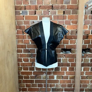 MARTIN MARGIELA Spring 2002 "folding" leather top - Picture 1 of 15