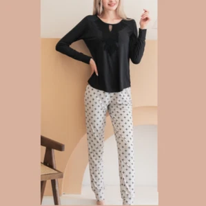 PYJAMA FEMME NOIR . ( dentelle poitrine ) RM43 - Picture 1 of 3