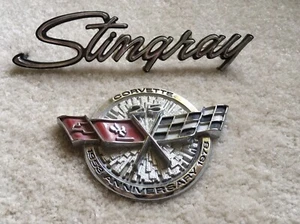 CORVETTE side emblem, 25th Anni. Emblem, 1984 Dealership Brochure ORIGINAL - Picture 1 of 3