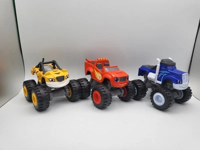 Blaze And The Monster Machines Trucks 2014 set pressofuso strisce Blaze & Crusher - Immagine 1 di 4