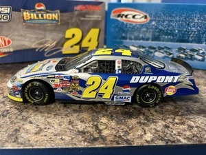 RCCA Jeff Gordon DuPont #24 NASCAR Diecast Car Model Number 529 Of 1200 - Imagen 1 de 9
