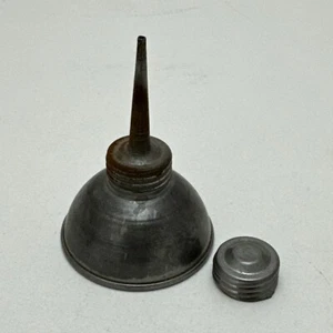Oiler Antique Tin Thumb Can with Cap Sewing Machine - Picture 1 of 13