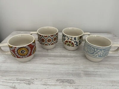 JUEGO DE 4 TAZAS DE CAFÉ DE TÉ APILABLES PIER 1 IMPORTS Foto 1 de 4