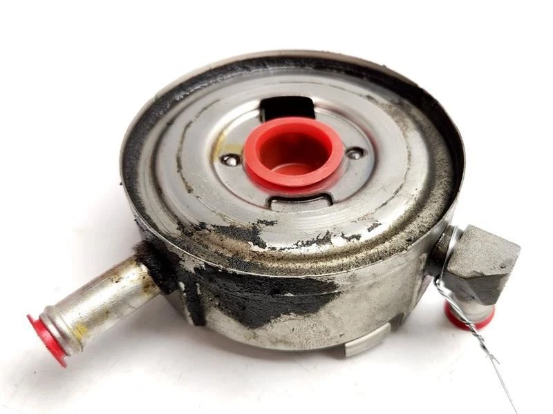 Enfriador de aceite de motor Nissan Máxima 2009-2023 OEM 21305-9N00A Foto 1 de 4