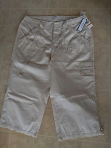 DOCKERS Women's Elastic Waist Crop Capri Pants, Cotton Size 16W NEW - Picture 1 of 3