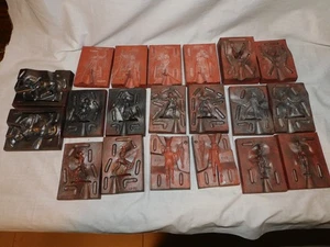 MENGE 10 - VINTAGE BLEI SPIELZEUG SOLDAT R&B GUMMIFORMEN - LOT #11A - Bild 1 von 7