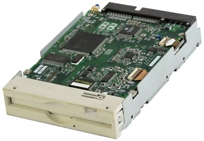 LAUFTWERK FUJITSU MCF3064AP CA05437-B631 MO 640MB PATA ATA IDE 5.25'' Zoll - Image 1 of 2