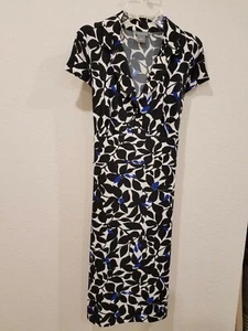 Ann Taylor schwarz\blau Blumendruck A-Linie passt Schiedsrichter Taillenkleid (Petite 8) - Bild 1 von 6