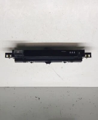 Toyota RAV 4 2016-2018, reloj, número de pieza: 83950-42200 Foto 1 de 4