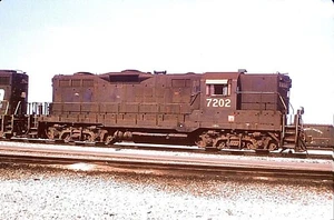 DUPLICATO SLIDE PENN CENTRAL GP-9 #7202 SHARONVILLE, OHIO 18 GIUGNO 1972 - Foto 1 di 1