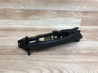 MERCEDES BENZ OEM W203 C240 C230 C280 FRONT PASSENGER SIDE DOOR HANDLE 01-07 - Image 1 of 4