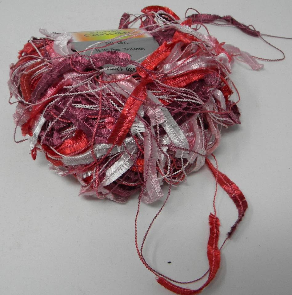 1 Skein Celebi Cancan Shimmery Long Butterfly Ribbon Yarn #PV-39 Red White — 第 1/1 张图片
