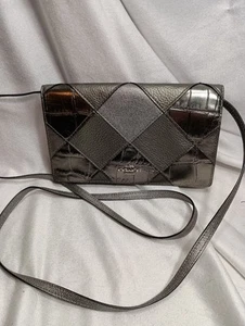 COACH CANYON QUILT FOLDOVER CROSSBODY CLUTCH /W MIXED LEATHER MATERIALS Prom - Picture 1 of 7