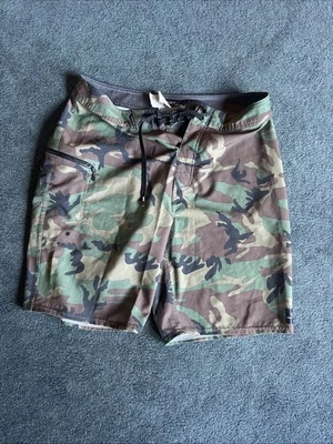 Rip Curl Mirage Men’s Camo Shorts Size Medium - Image 1 of 3