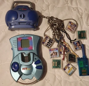 Tiger Electronics Hit Clips Music Player FM Radio Video Jockey 9 Cartridges - Picture 1 of 12