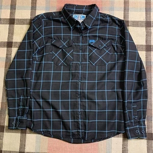Dixxon Flannel Cyanide Women’s Size XLarge Blue And Black Button Up!!! - Picture 1 of 10