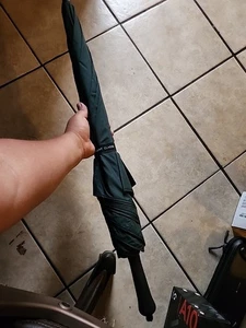 NUEVO PARAGUAS CLÁSICO ROMO EN VERDE - Imagen 1 de 6