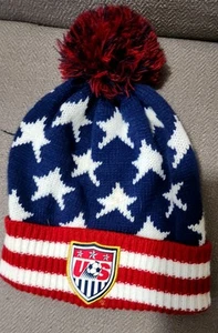 USA Soccer Stars Stripes USA Winter Hat Red White Blue Pompom One Size - Picture 1 of 5