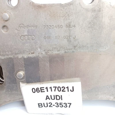 Audi A6 2009-2018 enfriador de aceite del motor 06E117021J Foto 1 de 4