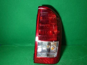 2011 KIA Cedona R New Limousine GLX Rear,Right TailLight 92402 4J000 - Bild 1 von 4