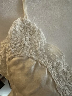 Top camisol color crema seda pura Foto 1 de 4