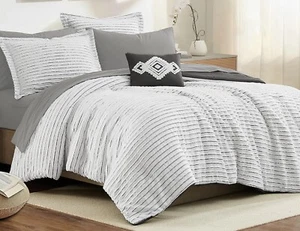 Wrensonge Boho 8-pc Jacquard Comforter Set Striped Tufted White Black Gray, Full - Picture 1 of 4