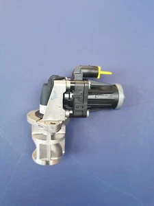 New Genuine Mopar Chrysler Grand Voyager RT 2.8L 2012-2015 EGR Valve 68142877AA - Picture 1 of 5