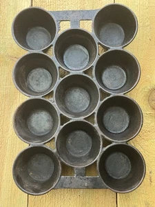 Antique No. 01 Cast Iron Muffin Popover Pan W/ 11 Forms - Picture 1 of 8
