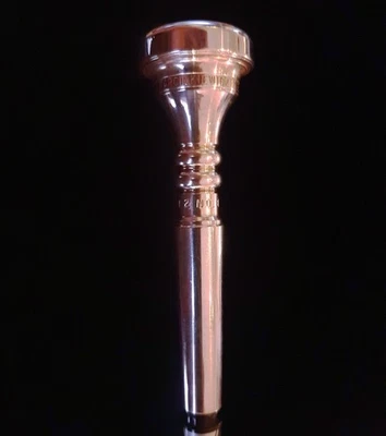 Boquilla trompeta Marcinkiewicz Signature Series E5 - Bobby Shew #2 muy limpia Foto 1 de 4