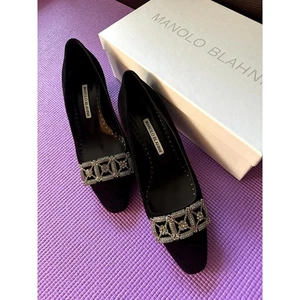 $1315 Manolo Blahnik Black Pumps Silieraso Silk Crystal Ornament Size 36.5 NEW - Picture 1 of 11