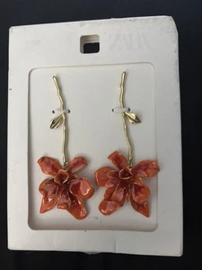 Zara Flower Stem Earrings Colored Resin Flowers New - Picture 1 of 4