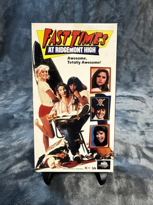 Fast Times At Ridgemont High (1982) VHS Cult 80s Raunchy Comedy Sean Penn - Image 1 of 4