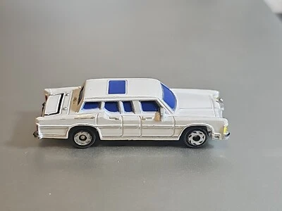 VTG 🏁 Micro Machines Galoob 1997 White Lincoln Limousine - Near Mint 🏁 - Image 1 of 4