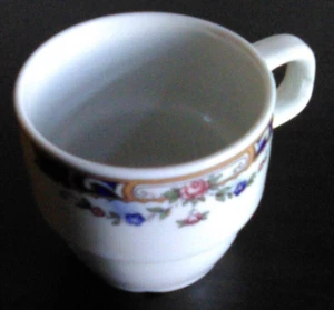 VINTAGE COLLECTIBLE-ONE DEMITASSE CUP-GRINDLEY-WHITE GRANITE VITRIFIED-CARLTON - Picture 1 of 4