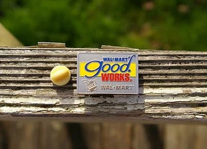 Wal-Mart Good Works Sam's Club Metall & Emaille Mitarbeiter Anstecknadel Pinback - Bild 1 von 4