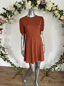 Vestido Acanalado Influence Talla 12 Tostado Óxido En Niveles Manga Corta Nuevo LX38 - Imagen 1 de 15