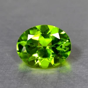 2.42Ct Master Oval Cut Superb Untreated Green Peridot Gemstone - Picture 1 of 1