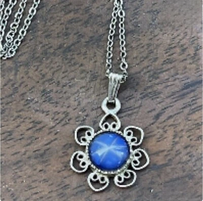 Vintage Dainty Blue Star Pendant in 925 Sterling Silver Lindy Star Necklace - Image 1 of 4