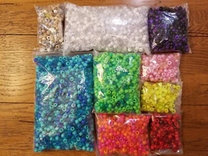 Pony Bead Mix 6mm X 9mm 2.5 lbs various colors Girl Scoot Stock not used. - Bild 1 von 7