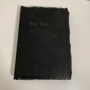 Holy Bible King James Version Self Pronouncing World Publishing Co No Date 1956 - Picture 1 of 14