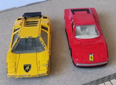 Set 2 auto d'epoca pressofuse Ferrari Testarossa Lamborghini Countach LP500S - Immagine 1 di 4