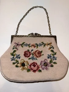 Vintage Embroidered Needlepoint Purse Floral Gold Chain Satin Lined - Picture 1 of 7